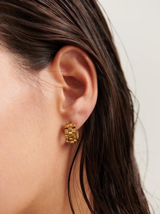 Lustre &Sage Ripple Gold Plated Earrings